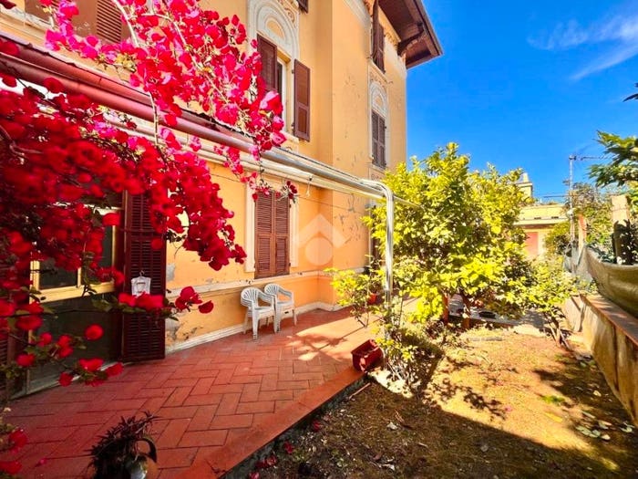 Appartamento con 6 locali in vendita in Via XXVII Marzo, Colli, La Spezia
