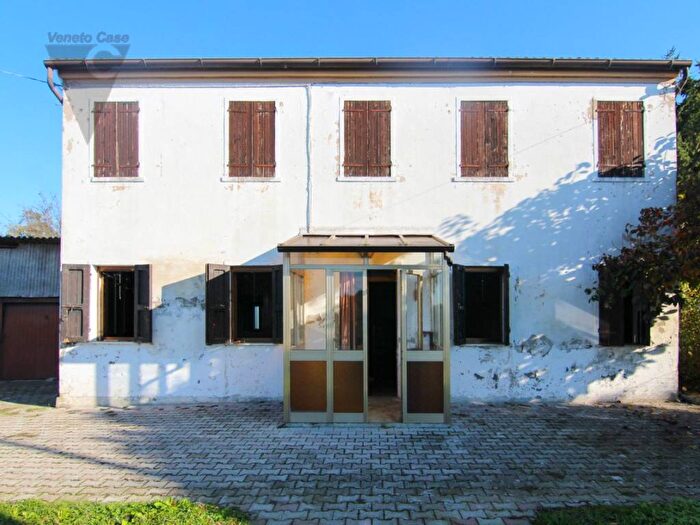 Casa quadrilocale in vendita in Cambroso, Codevigo