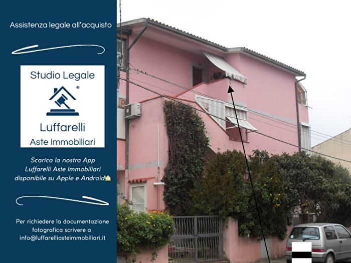 Appartamento con 6 locali in vendita in Via Piazzi, Isticadeddu Gregorio, Olbia