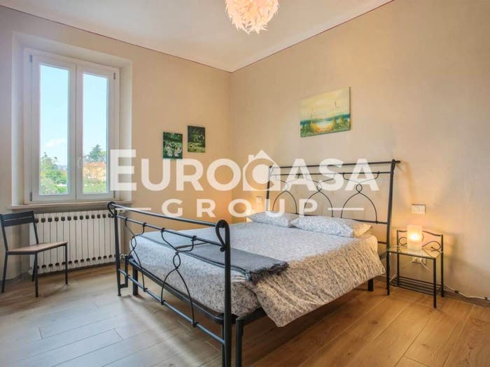 Casa con 6 locali in vendita in Viale S Concordio, San Concordio, Lucca