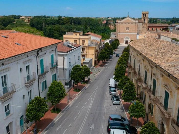 Casa con 6 locali in vendita in Piazza del Popolo, Centro, Fossacesia