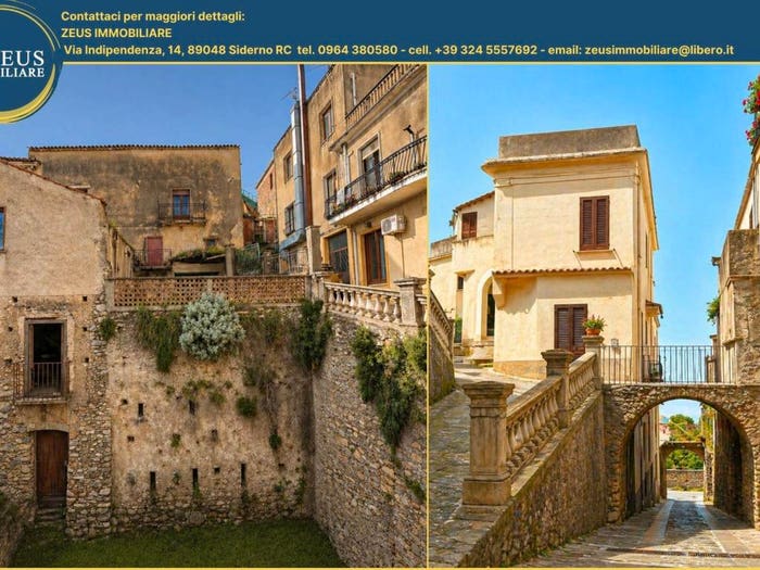 Casa con 6 locali in vendita in Via Muscari, Caulonia
