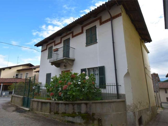 Casa con 6 locali in vendita in roma, Centro, Montaldo Roero