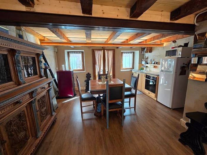 Casa con 5 locali in vendita in Piazzetta Vittorio Veneto, Centro, Bosco Chiesanuova