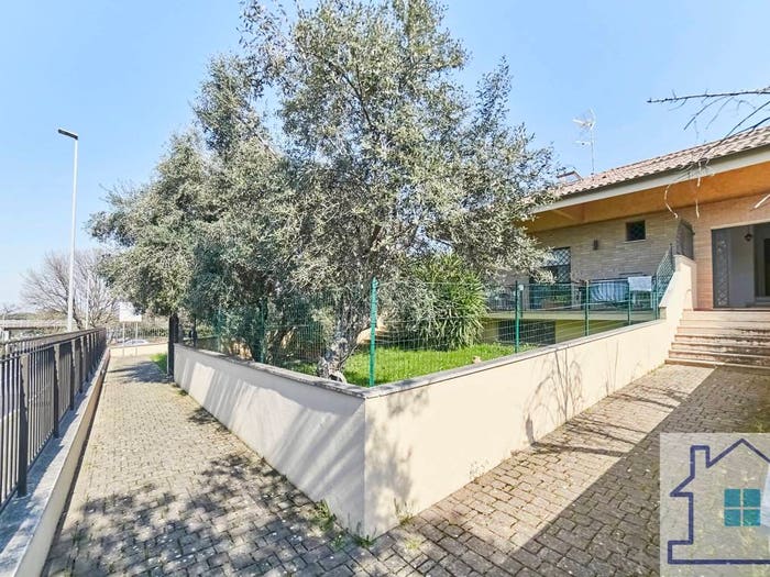 Casa trilocale in vendita in Viale Enrico Fermi, Frascati