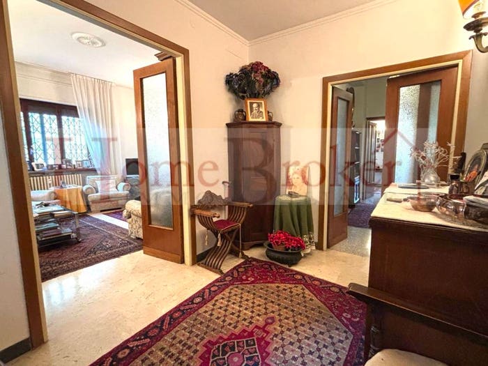 Appartamento con 6 locali in vendita in Via Calatafimi, Campo di Marte, Firenze