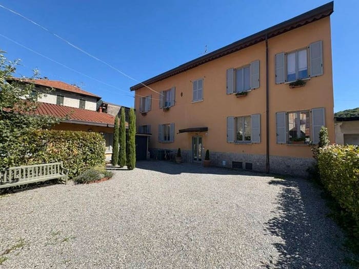 Casa con 6 locali in vendita in Cernobbio