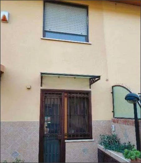 Casa con 6 locali in vendita in VIA SANTA LUCIA, Centro, Minturno