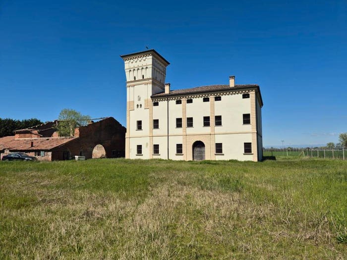 Casa con 6 locali in vendita in Via Garbo, Legnago