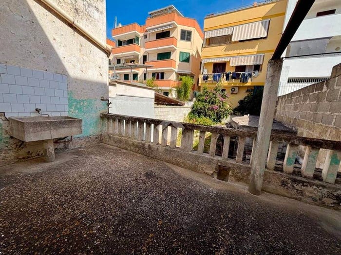 Casa trilocale in vendita in Via R Margherita, Centro, Sannicola