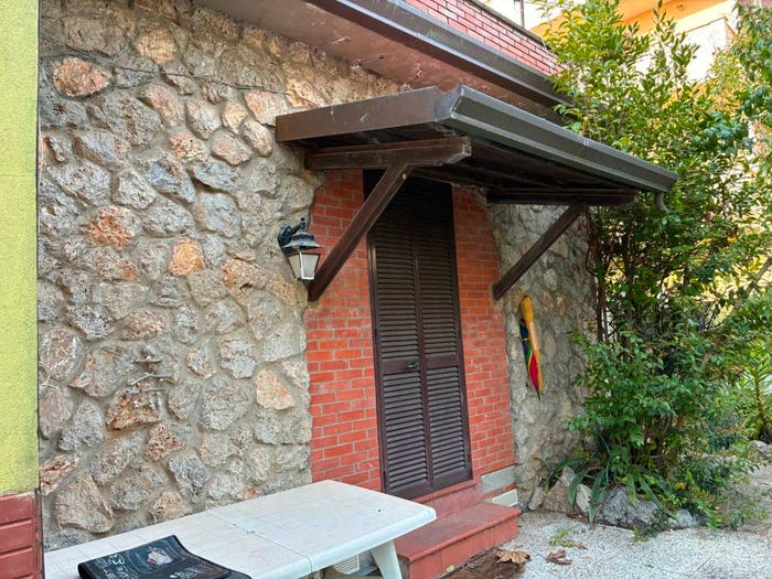 Appartamento trilocale in vendita in Via Fosdinovo, Marina di Massa Centro, Massa