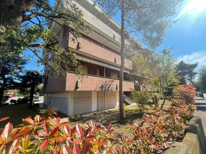 Appartamento trilocale in vendita in Viale Italia, Centro, Grado