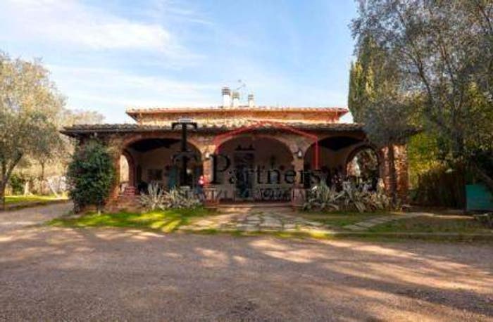 Casa con 6 locali in vendita in Via della Montagnola, Greve in Chianti