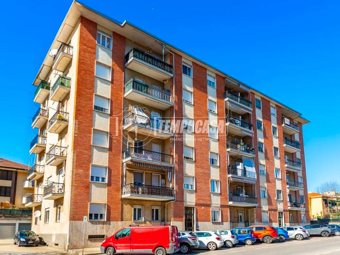 Appartamento trilocale in vendita in Viale cappuccini, Semicentro, Chieri