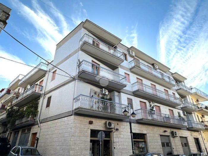 Appartamento con 5 locali in vendita in Vicolo della Vittoria, Centro, Canosa di Puglia