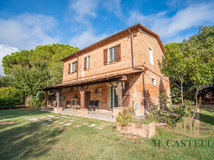 Casa con 6 locali in vendita in Località Bologni, Pozzuolo, Castiglione del Lago