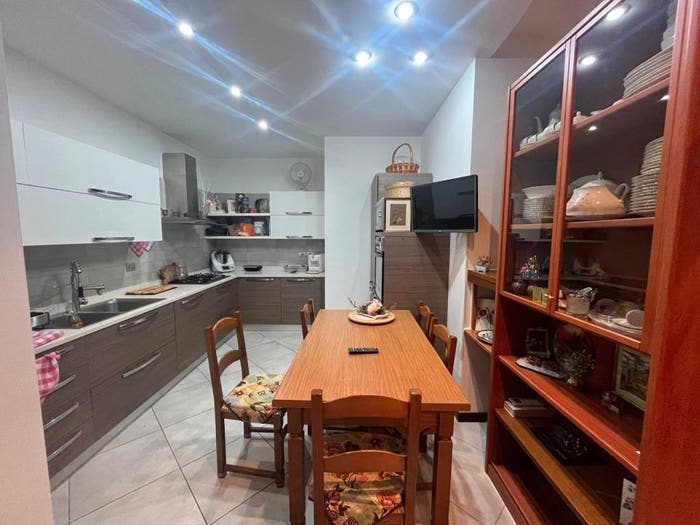 Appartamento quadrilocale in vendita in Viale Pompilio, Due Pini Te Brunetti, Mantova