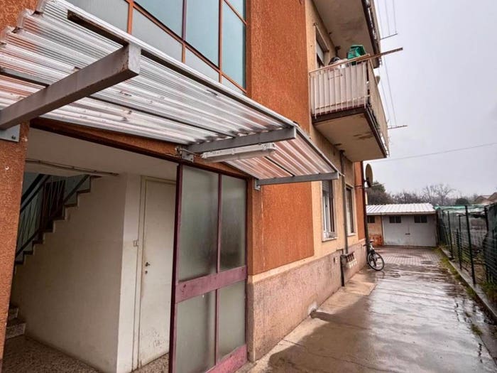 Appartamento con 5 locali in vendita in Via Firenze, Oggiona Santo Stefano, Oggiona con Santo Stefano