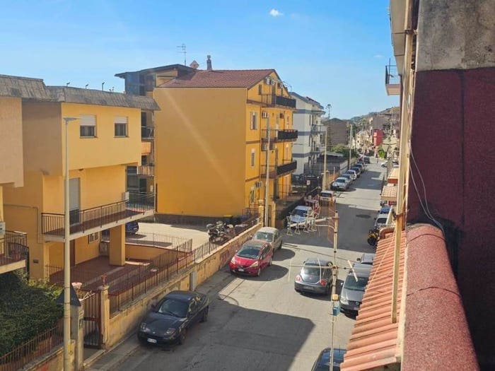 Appartamento quadrilocale in vendita in Via Nazionale, Mili, Messina