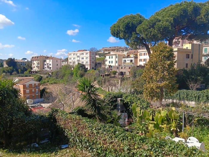 Appartamento con 6 locali in vendita in Via Monte Funicolo, Monte Vario, Morlupo