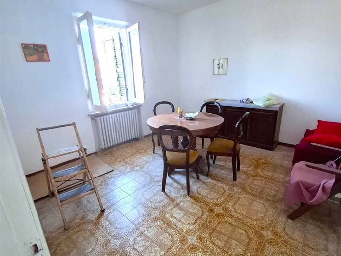 Appartamento con 6 locali in vendita in Viale Luigi Falasconi, Centro, Fermignano