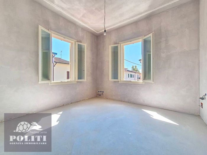 Appartamento con 5 locali in vendita in Via Dicembre, Carraia Torricelli, Empoli