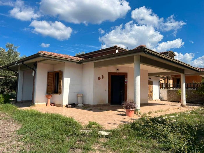 Casa con 6 locali in vendita in Via Antonio Moscatelli, Mentana