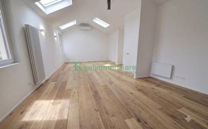 Appartamento bilocale in vendita in Via Alessandro Volta, San Biagio, Monza