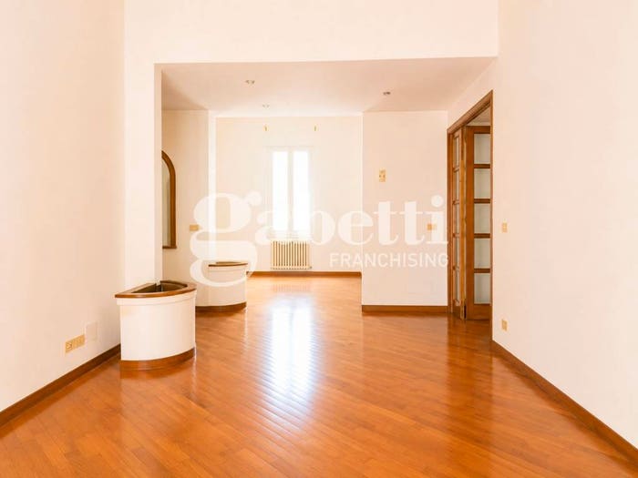 Appartamento con 6 locali in vendita in Via Giuseppe Sirtori, Campo di Marte, Firenze