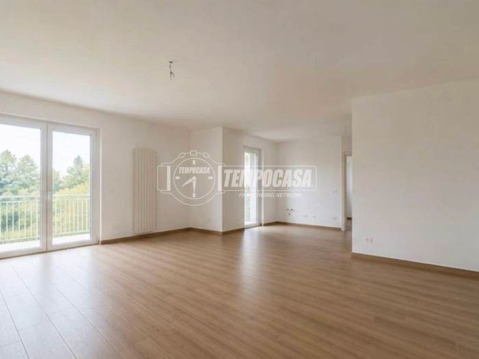 Appartamento trilocale in vendita in Via Ippolito Nievo, Buon Pastore Parco Amendola, Modena