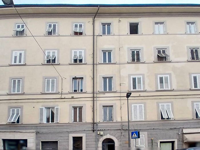 Appartamento con 6 locali in vendita in Via Palestro, Pontino Bastia, Livorno