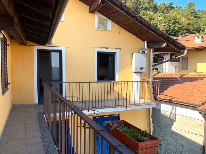 Appartamento trilocale in vendita in Via Nazionale, Colazza