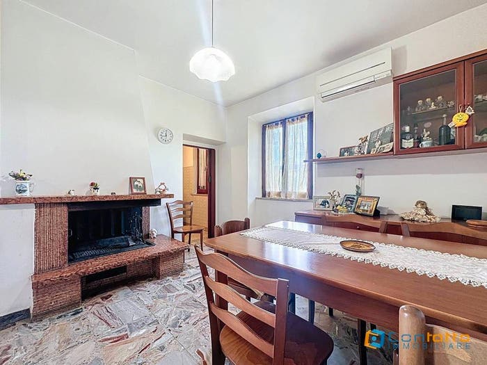 Casa con 5 locali in vendita in Contrada Carbuccio, Altidona