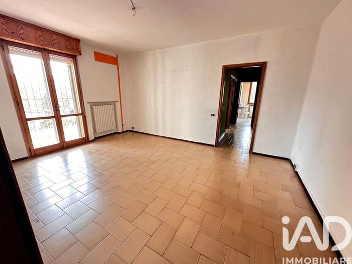 Appartamento trilocale in vendita in Via Bologna, Centro, Mirandola