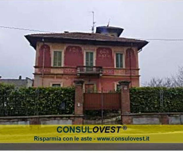 Casa con 6 locali in vendita in Via Torino, Centro, Casteggio