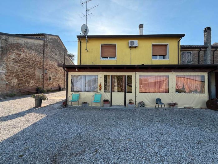 Casa con 6 locali in vendita in Via Idris Faccini, Gradizza, Copparo