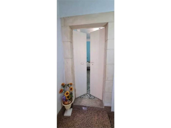 Casa con 5 locali in vendita in Via Magenta, Cutrofiano