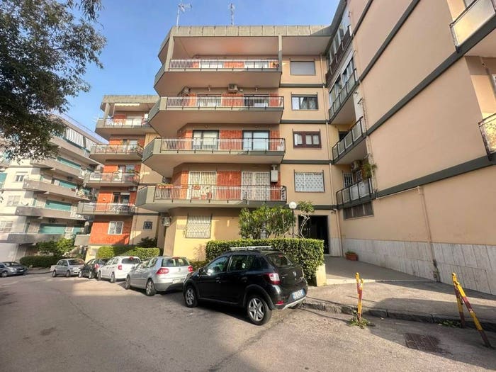 Appartamento bilocale in vendita in Via Domenico Fontana, Rione Alto, Napoli