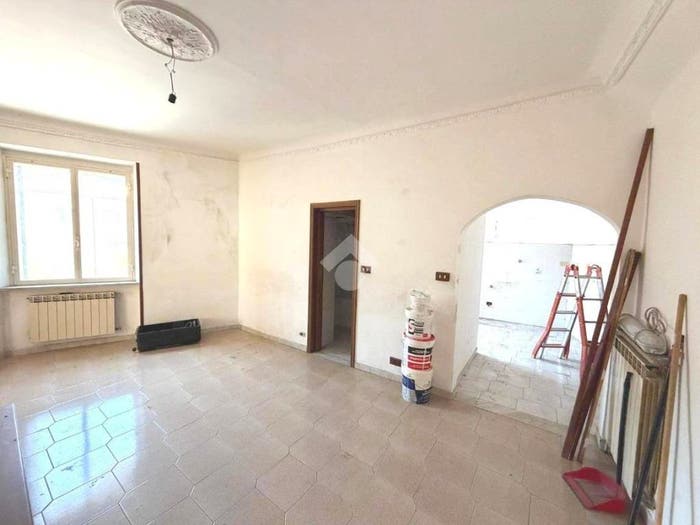 Appartamento trilocale in vendita in Vittorio veneto, Centro, Mignanego