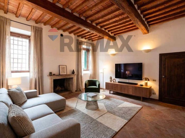 Appartamento trilocale in vendita in Via Soragna, Centro, Luzzara
