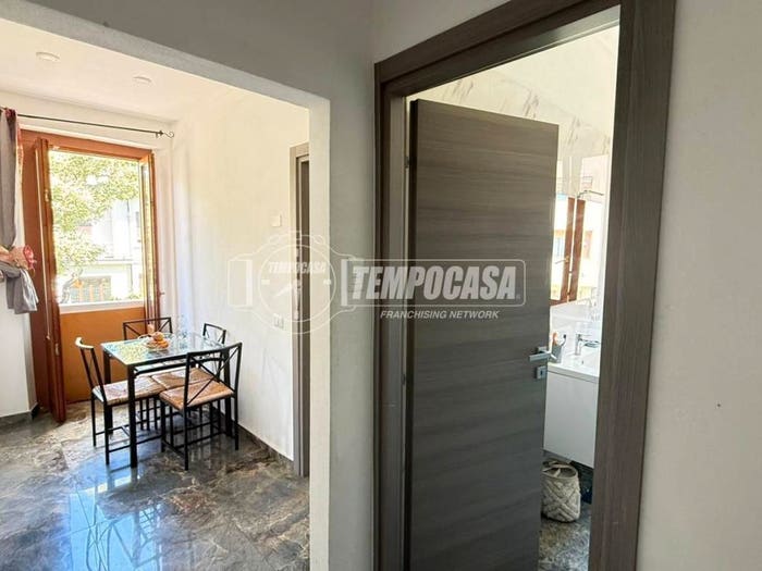 Appartamento bilocale in vendita in Via Cristoforo Colombo, Flora, Legnano