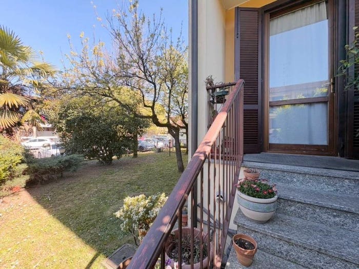 Casa con 6 locali in vendita in Via Giordano Bruno, Casorate Primo