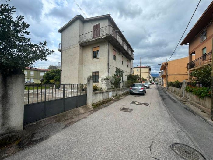 Appartamento con 5 locali in vendita in Via Fleming, Centro, Tortolì