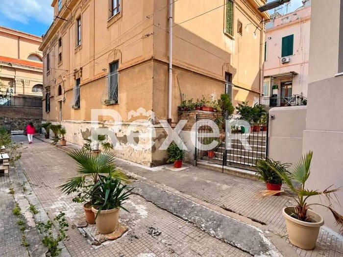 Appartamento trilocale in vendita in Via Giuseppe de Nava A, Pineta Zerbi, Reggio Calabria
