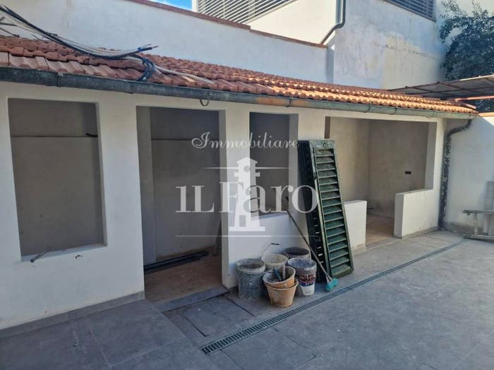 Casa quadrilocale in vendita in Via di Brozzi, Brozzi, Firenze