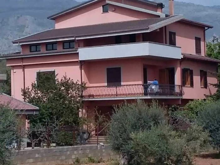 Casa con 6 locali in vendita in Contrada Galluccio, Castrovillari
