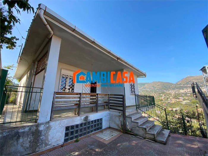 Casa quadrilocale in vendita in Piano Maglio Blandino, Altofonte