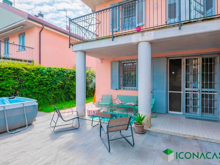 Casa trilocale in vendita in Via Palmiro Togliatti, Centro, Lacchiarella