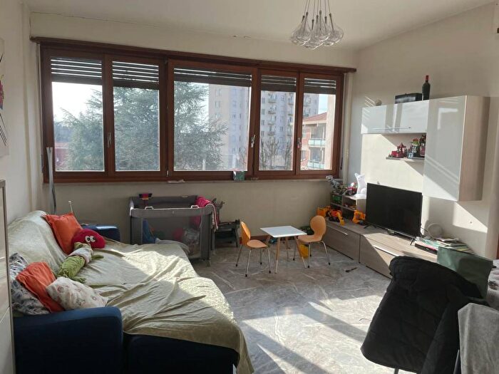Casa con 6 locali in vendita in Via Antica Certosa, Corso Dante, Asti