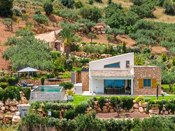 Casa quadrilocale in vendita in Contrada Sarmuci, Castellammare del Golfo